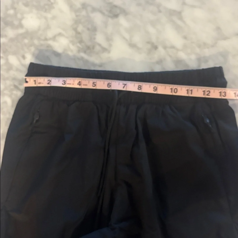 adidas Men's 5” ZNE short, Small